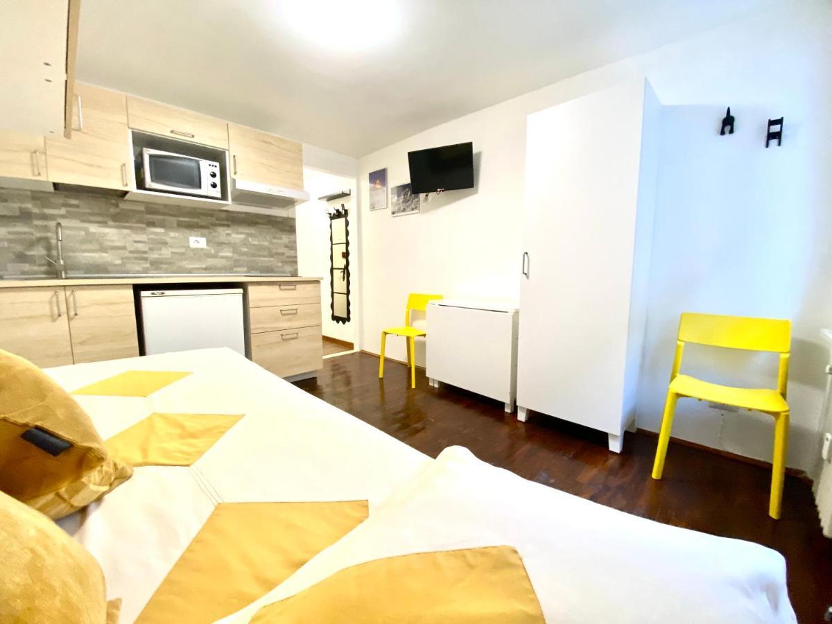 Luna'S Cozy Apartment, Skiin Skiout In Centre Брей-Червиния Экстерьер фото